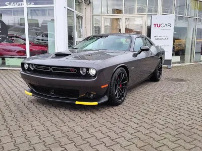 Dodge Challenger R/T 5,7 V8 HEMI 8AT