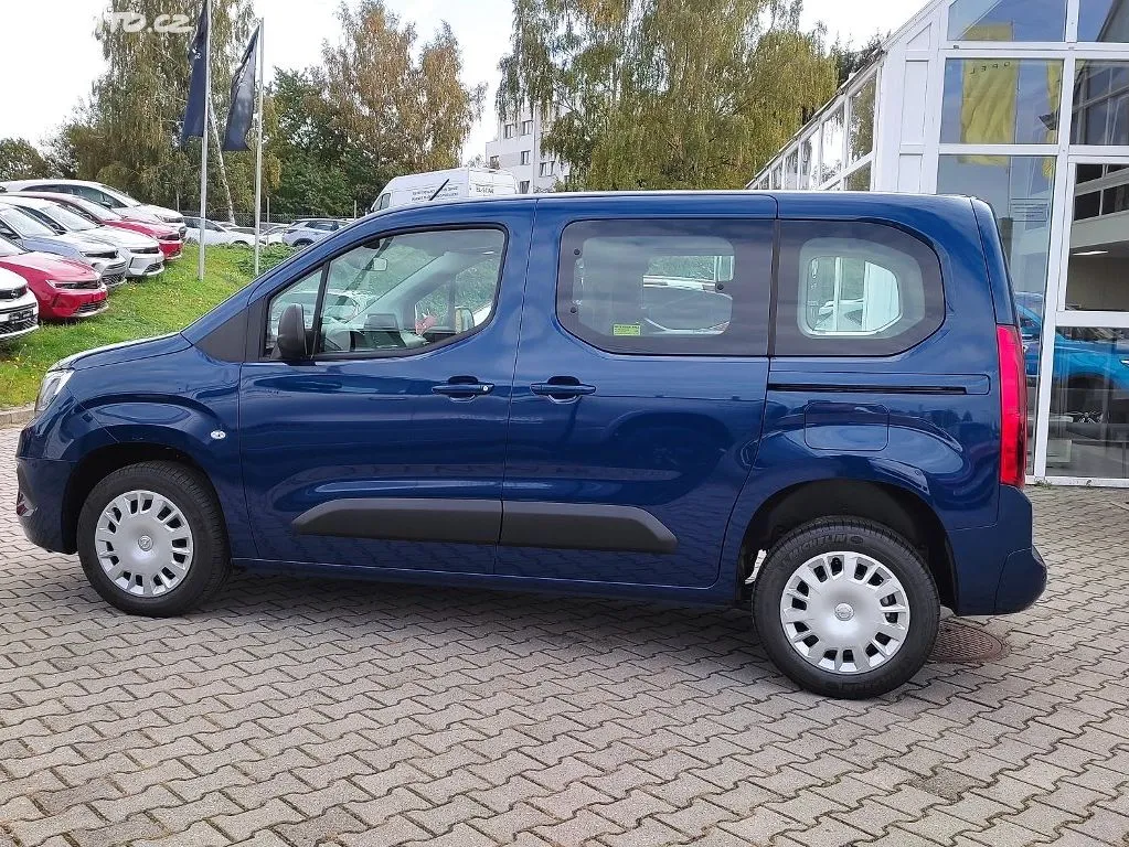 Opel Combo Edition Plus 1,2Turbo 81kW MT6 Image 2