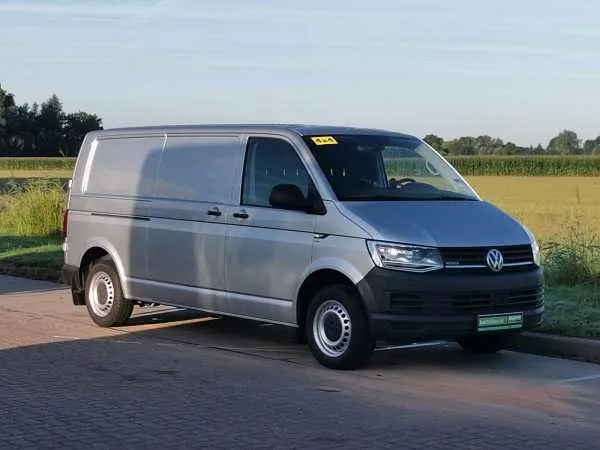 Volkswagen Transporter 2.0 TDI L2H1 4MOTION 150Pk! Image 4